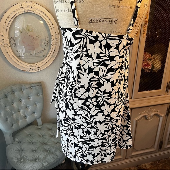 Lands' End Womens Chlorine Resistant Sweetheart Swim Dress Black Havana Floral - Picture 7 of 9